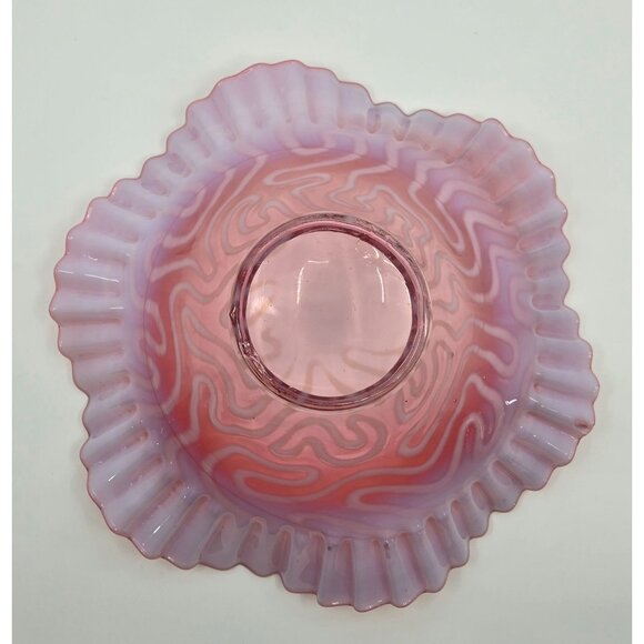 Vintage Fenton Cranberry Opalescent Glass Bowl With Ruffled Edge & Swirl Pattern - Picture 4 of 9